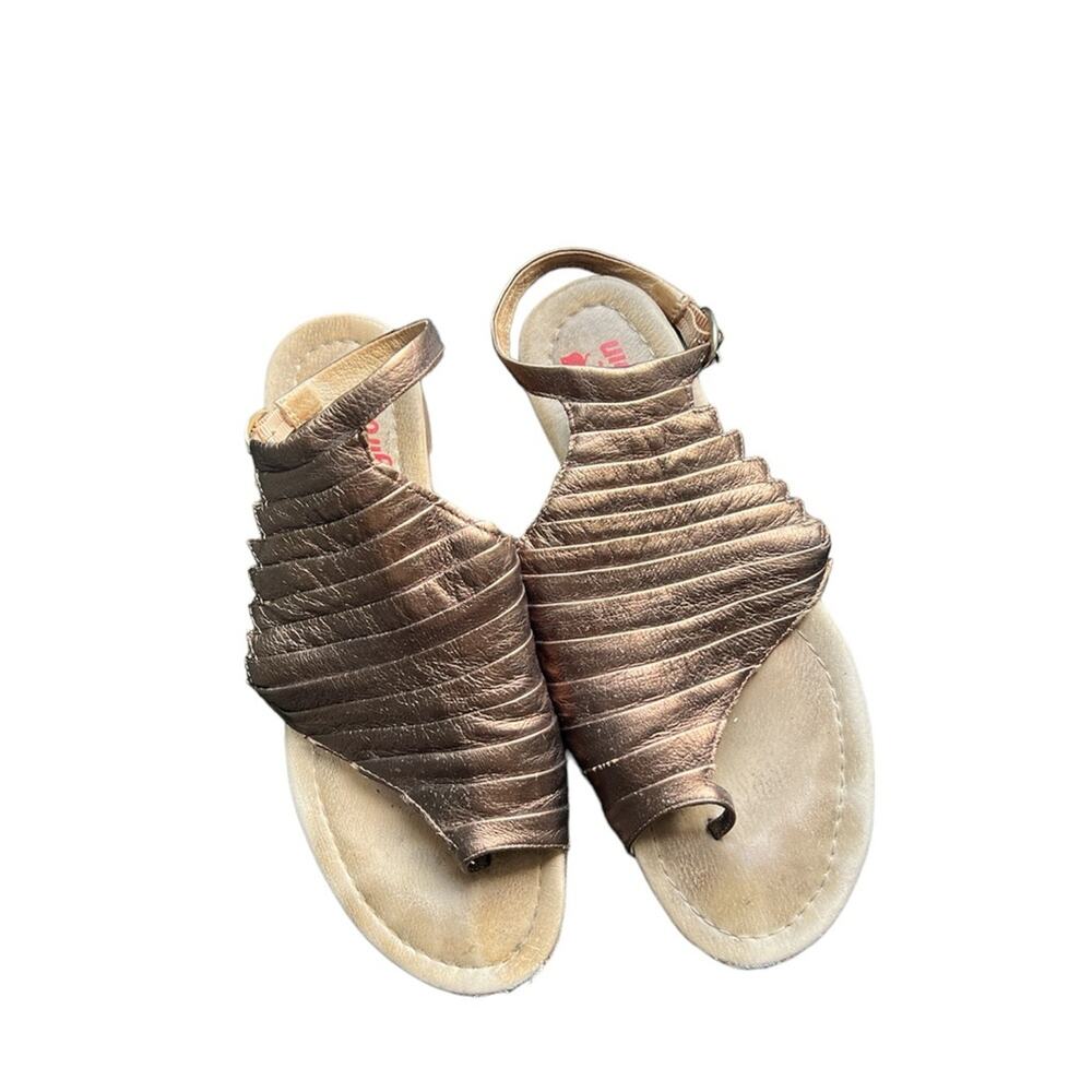 Farylrobin | Bronze Metallic Leather Toe Ring Ankle Strap Sandals Size 8